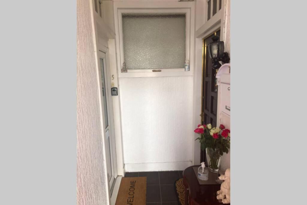One Bedroom Flat On The Banks Of Loch Lomond Alexandria Εξωτερικό φωτογραφία