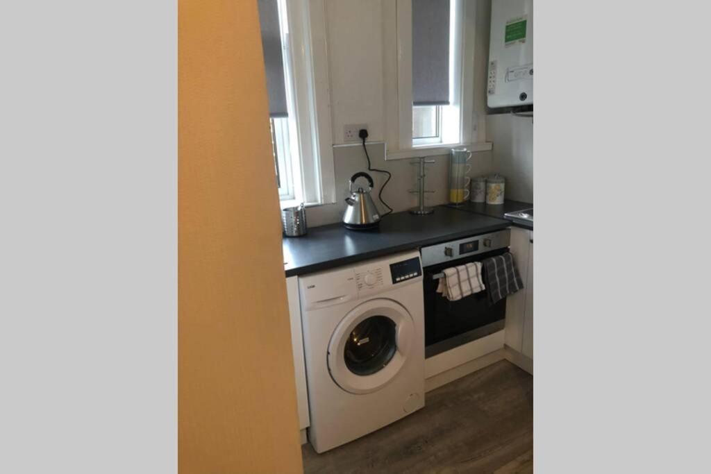 One Bedroom Flat On The Banks Of Loch Lomond Alexandria Εξωτερικό φωτογραφία